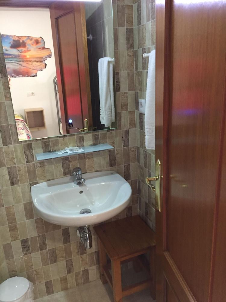 Hostal La Campa Chiclana de la Frontera Luaran gambar